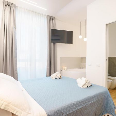 Aqua Comfort Rooms - Eja Sardinia Кальярі Екстер'єр фото