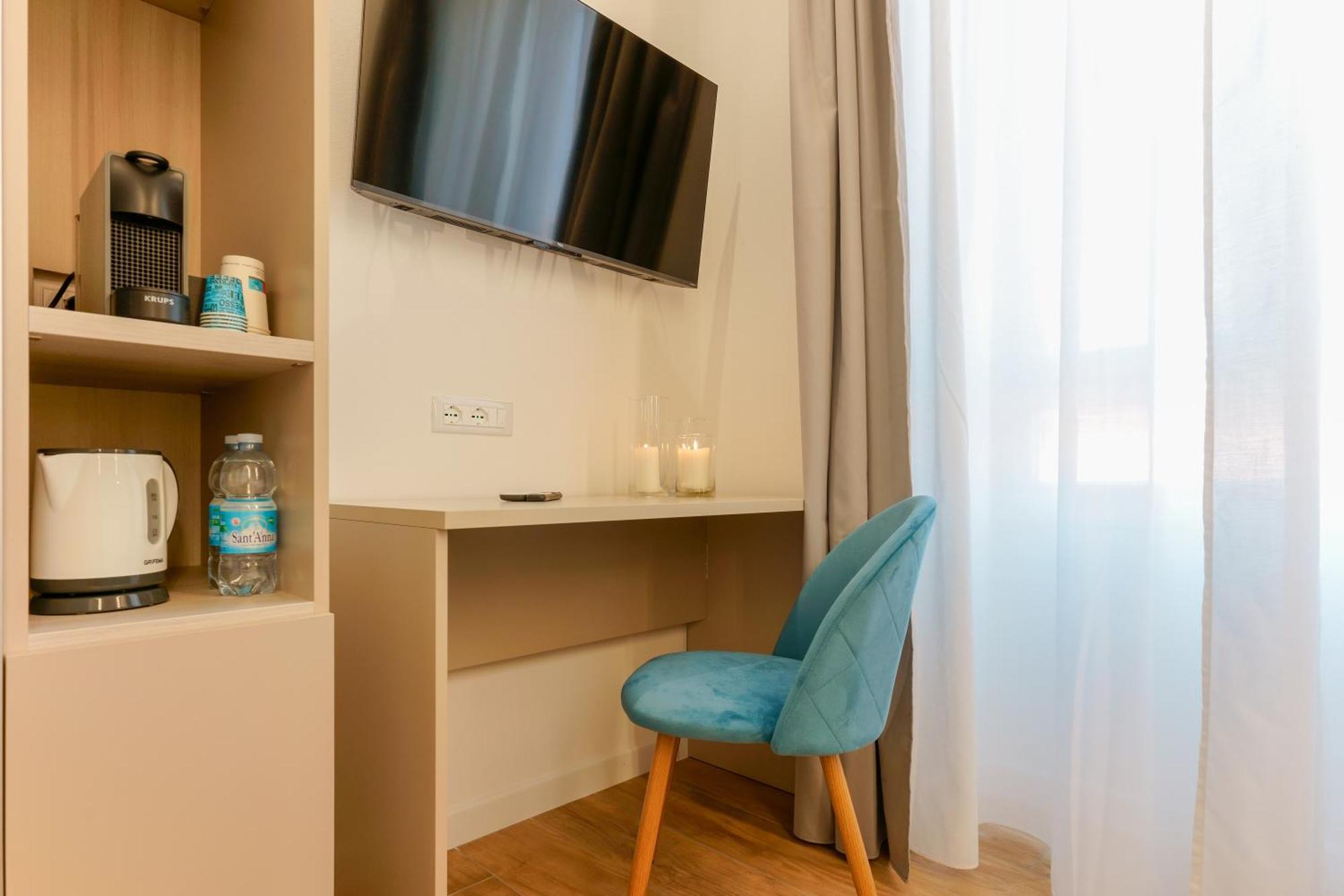 Aqua Comfort Rooms - Eja Sardinia Кальярі Екстер'єр фото