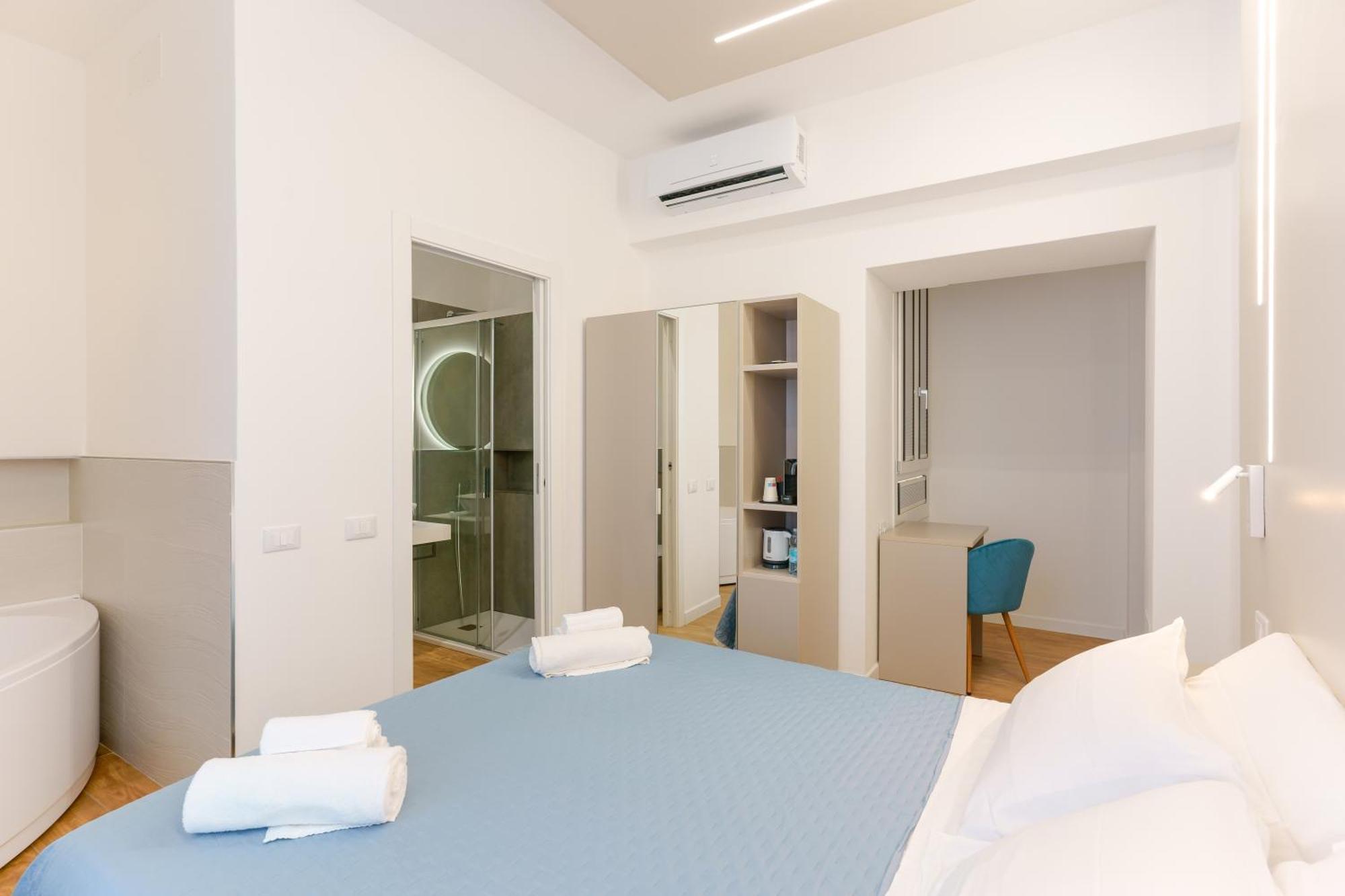 Aqua Comfort Rooms - Eja Sardinia Кальярі Екстер'єр фото